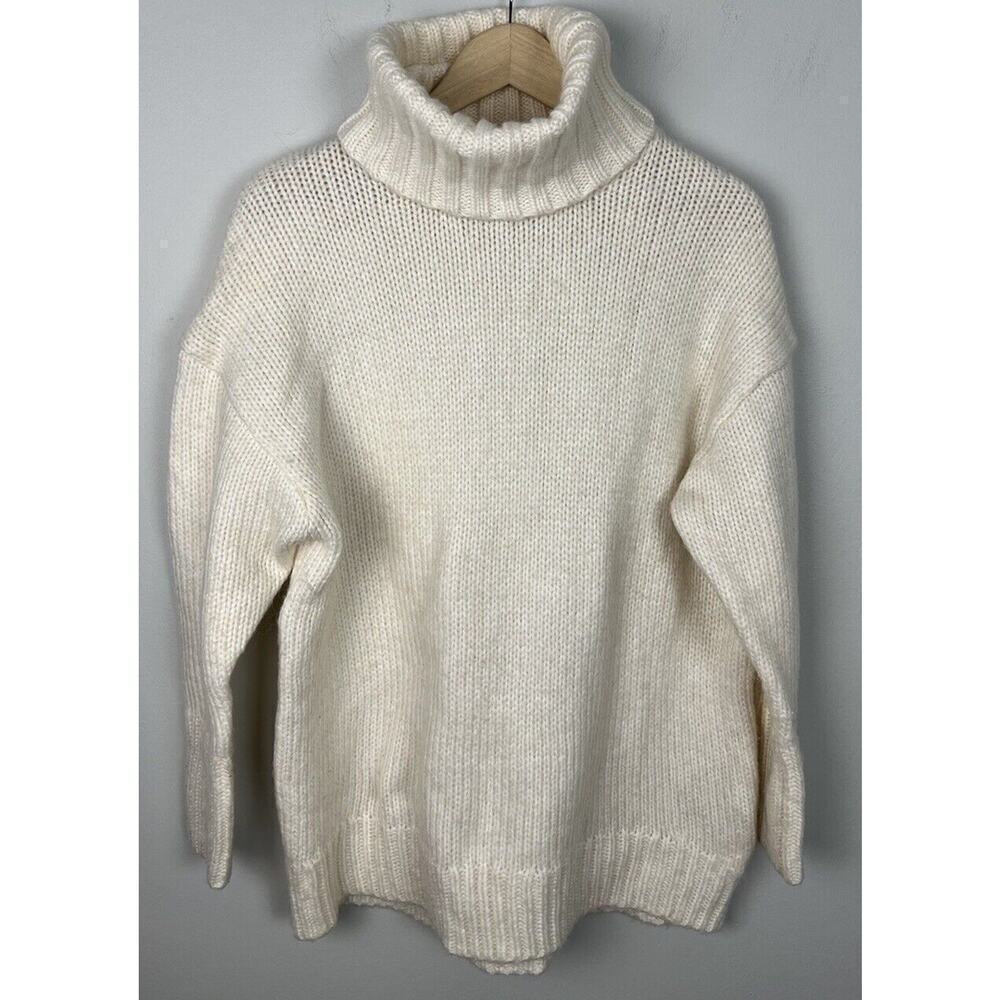 American Eagle Cream Knit Turtleneck Wool Blend Size Medium Women’s